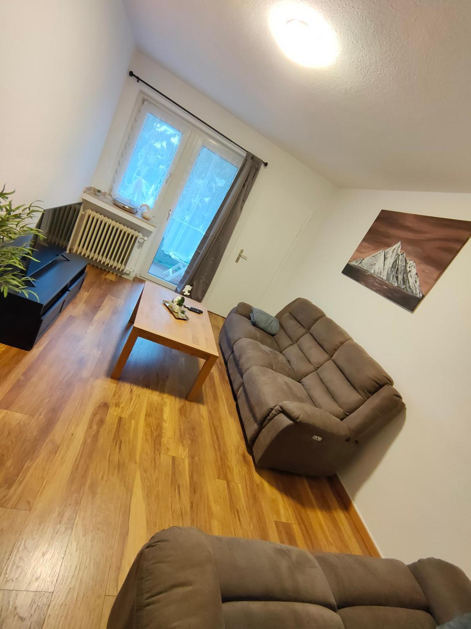 Large - Modern & Fully Equipped - Near Fair * Keulen